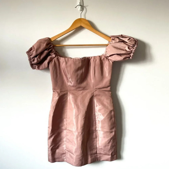 NBD Revolve Rianne Off Shoulder Puff Sleeve Mini Dress Mauve Sz S - Picture 4 of 10